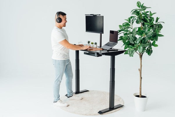 Standing Desk's Benefits for Well-Being